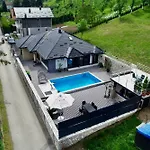 Coco Sarajevo