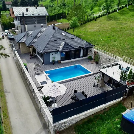 Coco Sarajevo